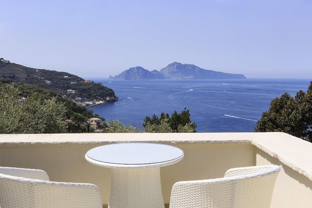 Hotel Vista Di Capri Massa Lubrense Buitenkant foto